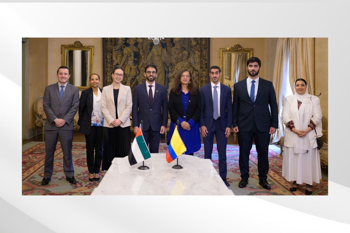 وقّعت مؤسسة القمة العالمية للحكومات مذكرة تفاهم مع المركز الأمريكي اللاتيني للإدارة العامة والتنمية (CLAD)، لتعزيز التعاون بين الجانبين والمشاركة الفاعلة لحكومات قارة دول أمريكا اللاتينية ومنطقة الكاريبي في فعاليات القمة العالمية للحكومات، وتبادل أفضل الممارسات والخبرات في دعم تحقيق أهداف التنمية المستدامة، في شراكة جديدة تضيف إلى مبادرات القمة الهادفة لتوسيع الشراكات مع الحكومات والمنظمات في أمريكا اللاتينية.