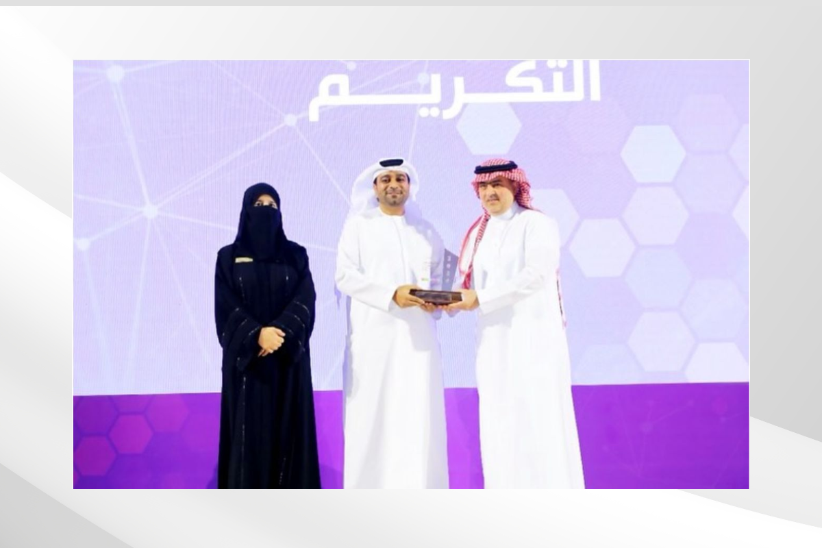 حضر السيد راشد الظاهري نائب رئيس البعثة الحفل الختامي لطلبة النسخة الثالثة من مبادرة الموهوبون العرب، تحت رعاية وزير الثقافة وبدعوة من مؤسسة الملك عبدالعزيز ورجاله للموهبة والإبداع. 