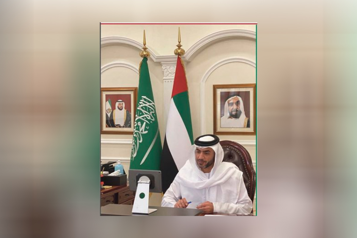معالي وزير التجارة ووزير الاعلام المكلف الدكتور ماجد القصبي يلتقي سعادة الشيخ نهيان بن سيف آل نهيان عبر الاتصال المرئي.