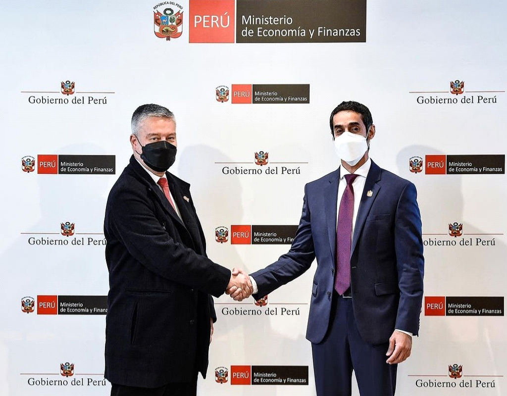 Meeting of H.E. Mohamed Alshamsi, UAE Ambassador to Peru with H.E. Oscar Graham, Minister of Economy and Finance.