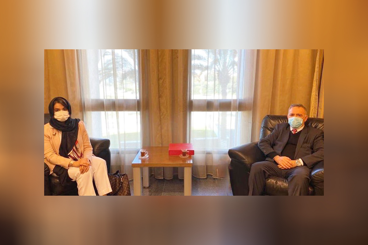 التقت القائم بالأعمال بالإنابة الآنسة موزة الحوسني بالسيد فصيح رابح- مدير ترقية ودعم المبادلات الاقتصادية بالخارجية الجزائرية