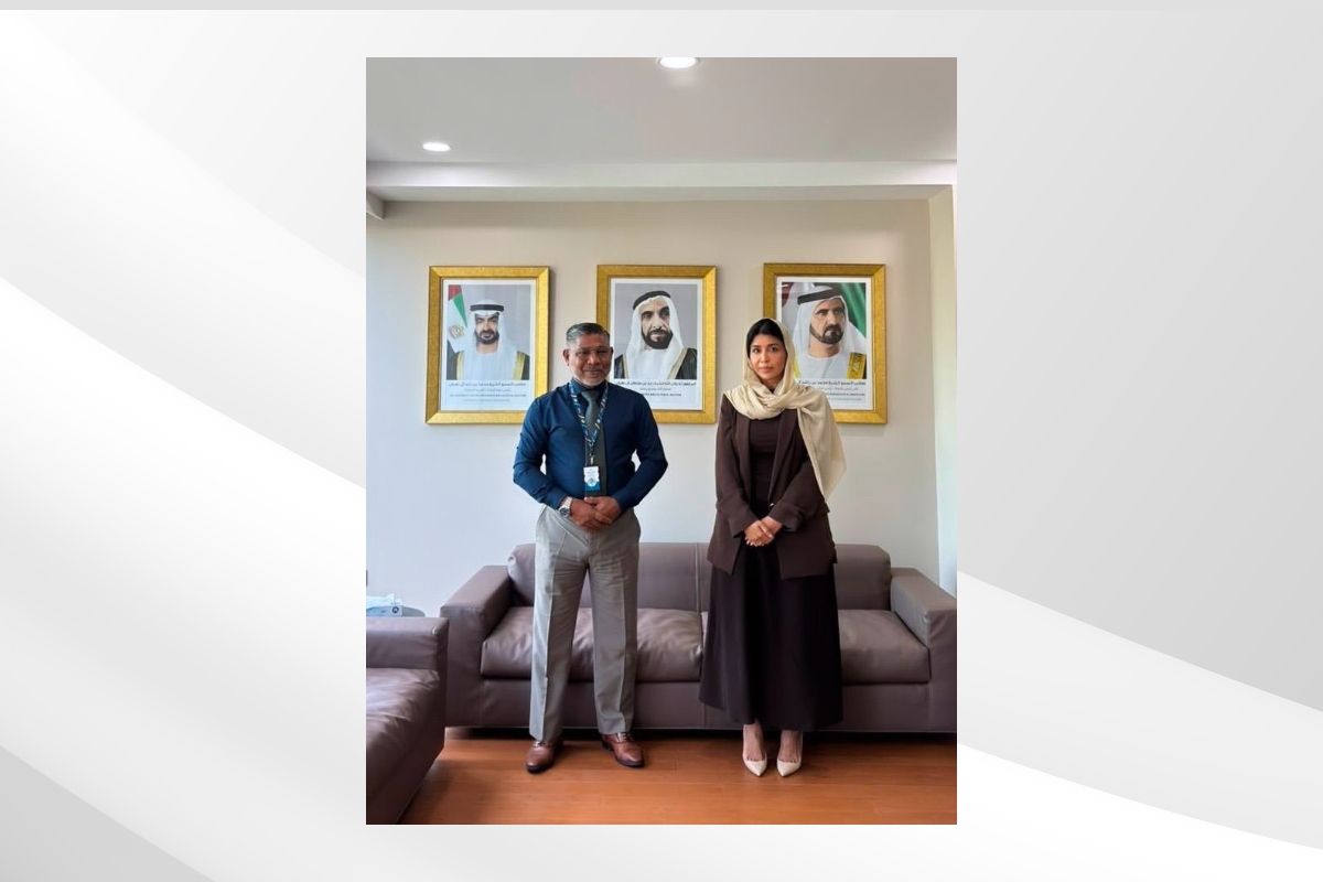 في إطار مساعيها الحثيثة لتعزيز الشراكة الاقتصادية وتوسيع آفاق التعاون الاستراتيجي بين البلدين الصديقين، استقبلت هبة الجنيبي، القائم بأعمال سفارة دولة الإمارات العربية المتحدة لدى جمهورية المالديف، السيد إبراهيم شريف محمد، الرئيس التنفيذي والمدير العام لشركة مطارات المالديف المحدودة (MACL).