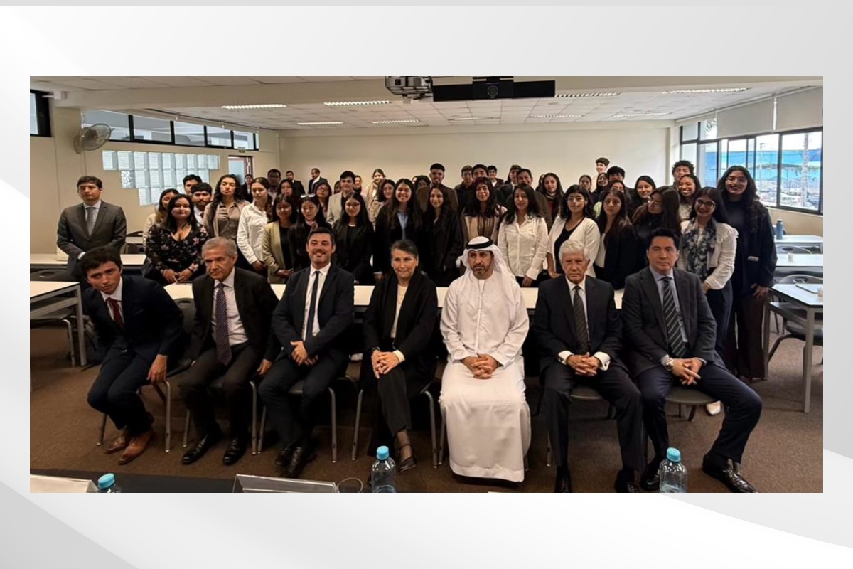 His Excellency Ibrahim Alalawi, Ambassador of the UAE, delivered a lecture to students at the Pontifical Catholic University of Peru (PUCP), where he shared a comprehensive overview of the history, values, and innovative development model of the United Arab Emirates.