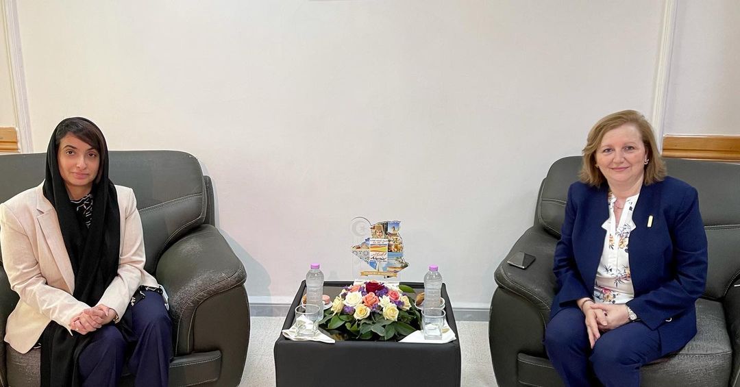 زارت السكرتير الثاني الآنسة موزة الحوسني، السيدة صليحة ناصر باي-المديرة العامة للديوان الوطني للسياحة