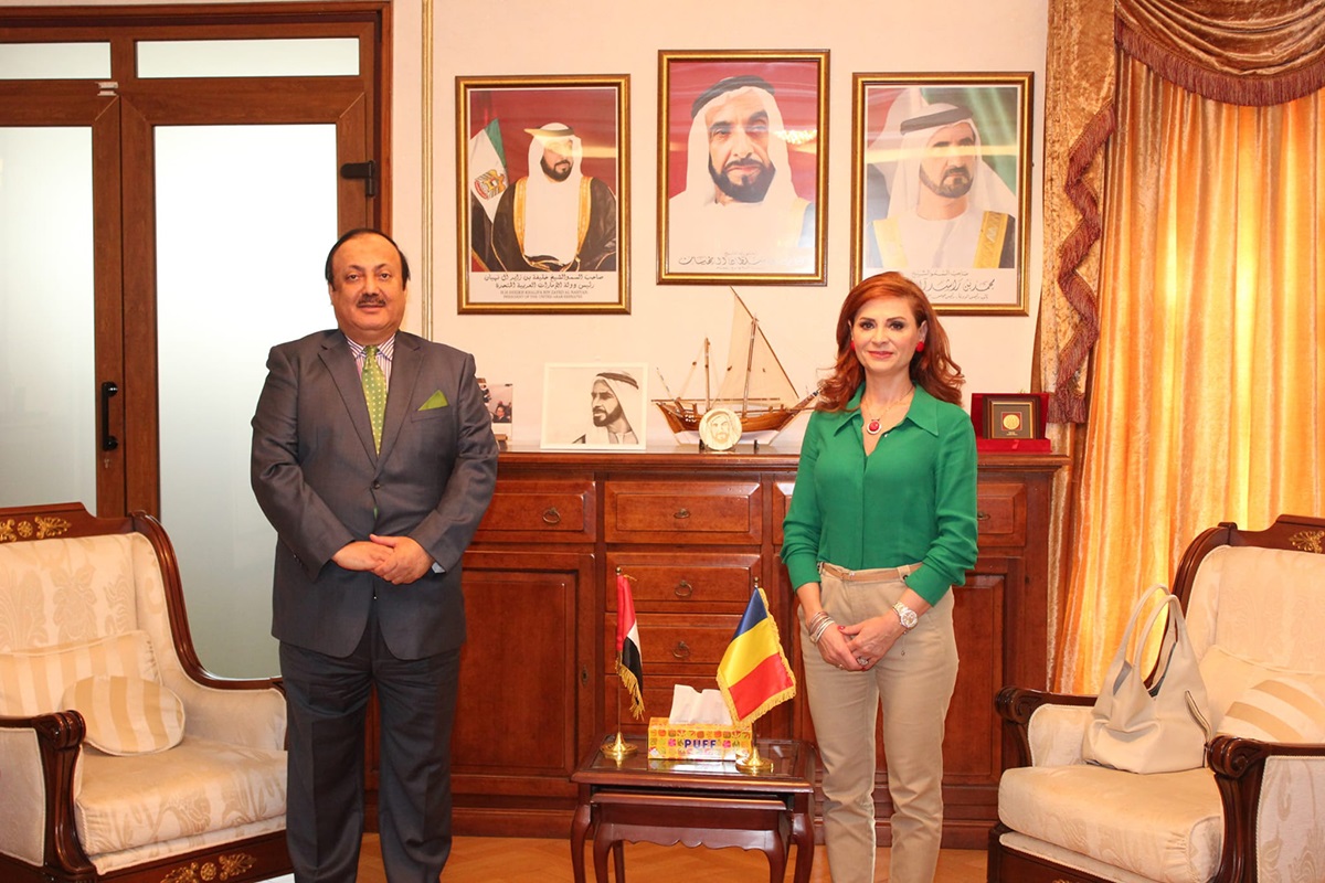 Excelența Sa Dr. Ahmed Abdullah bin Saeed Al Matrooshi, Ambasadorul Emiratelor Arabe Unite în România, a avut o întrevedere cu doamna Claudia Benea, singurul somelier de apă din România, aceasta fiind, totodată, persoana care va reprezenta pavilionul României la Expo 2020 Dubai.