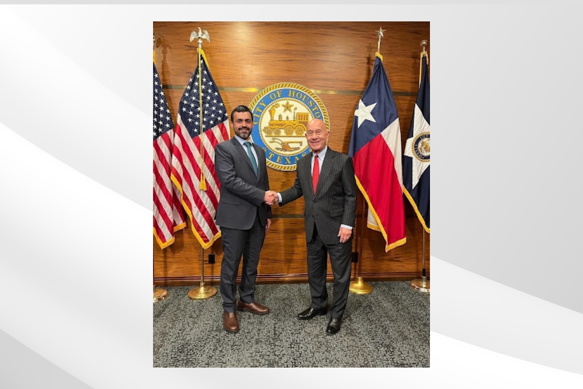 H.E. Mubarak Almheiri, Consul General of the United Arab Emirates in Houston, visited H.E John Whitmire, Mayor of City of Houston. The meeting featured a constructive dialogue during which both parties expressed their shared desire to strengthen cooperation ties and expand partnership opportunities between the UAE and the City of Houston, aiming to serve mutual interests and reinforce bonds of friendship and mutual understanding.