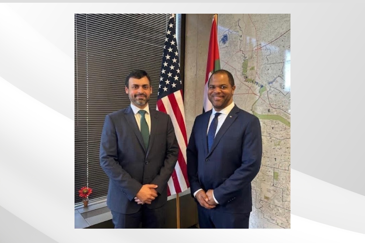 His Excellency Consul General Mubarak Almheiri paid a cordial visit to Honorable Mayor, Eric Johnson. The meeting served as an opportunity to engage in a constructive exchange and reaffirm the spirit of goodwill between the United Arab Emirates and the City of Dallas. Both parties expressed their mutual interest in exploring opportunities to further strengthen ties and enhance collaboration in areas of shared interest.