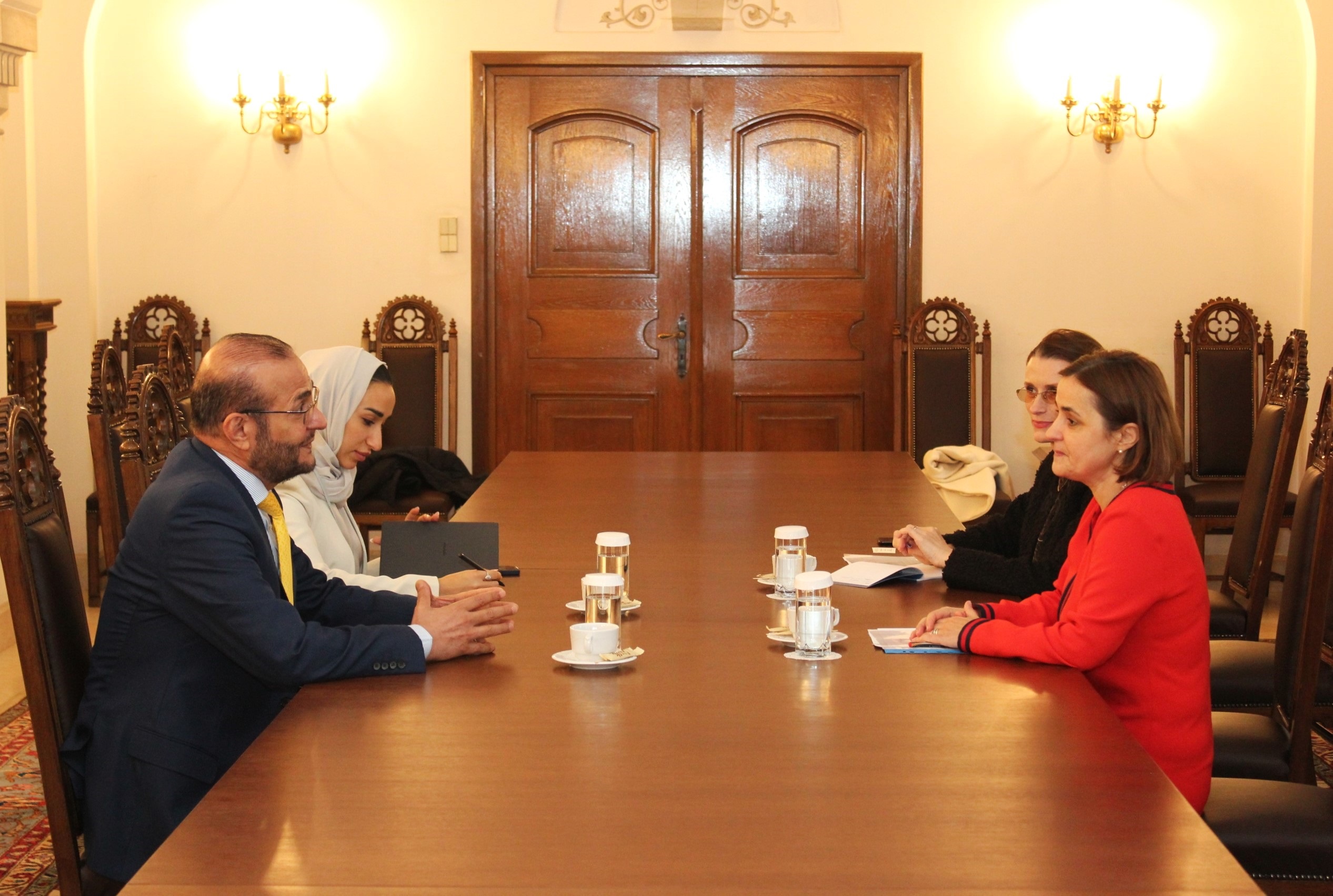 Excelența Sa/ Sultan Mohamed Majed Al Ali – Ambasadorul Emiratelor Arabe Unite în România a avut o întrevedere cu Excelența Sa/ Luminița Odobescu – Consilier Prezidențial pentru Afaceri Europene.