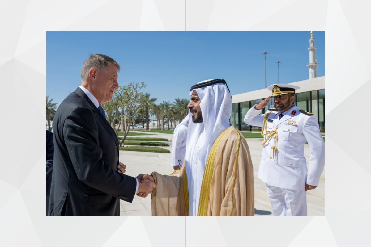 La 18 iunie, 2023, șeicul Khalifa bin Tahnoun Al Nahyan/ director executiv al Biroului pentru Afacerile Familiilor Martirilor, l-a primit la Wahat Al Karama pe președintele României/ Klaus Iohannis, în contextul vizitei oficiale pe care acesta din urmă a efectuat-o în Emiratele Arabe Unite.