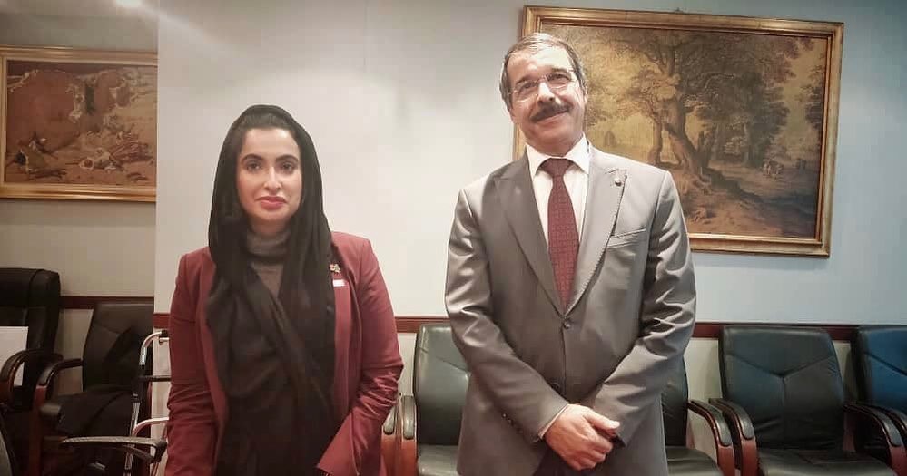 التقت القائم بالاعمال بالانابة موزة الحوسني بالأمين العام لوزارة المالية الجزائرية السيد عبدالكريم بوالزرد ، بمقر الوزارة بالعاصمة الجزائرية ، حيث تم بحث العديد من المواضيع ذات الاهتمام المشترك بين البلدين الشقيقين. 