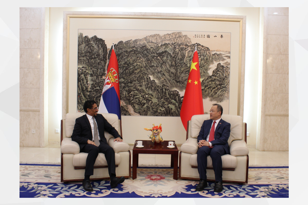 Within the aim of improving mutual relations and bilateral cooperation, H.E. Ahmed Hatem Almenhali, Ambassador of the United Arab Emirates to the Republic of Serbia, paid a courtesy visit to H.E. Li Ming, Ambassador of the People Republic of China to Serbia.

