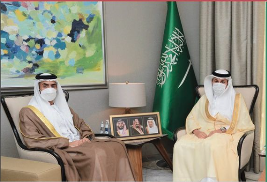 معالي وزير النقل المهندس صالح بن ناصر الجاسر يستقبل سعادة الشيخ نهيان بن سيف آل نهيان.
