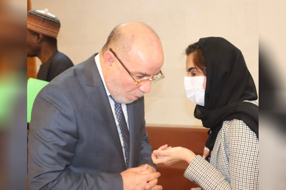 بدعوة من معالي وزير الشؤون الدينية والأوقاف د. يوسف بلمهدي، حضرت القائم بالاعمال بالانابة موزة الحوسني ندوة حول 