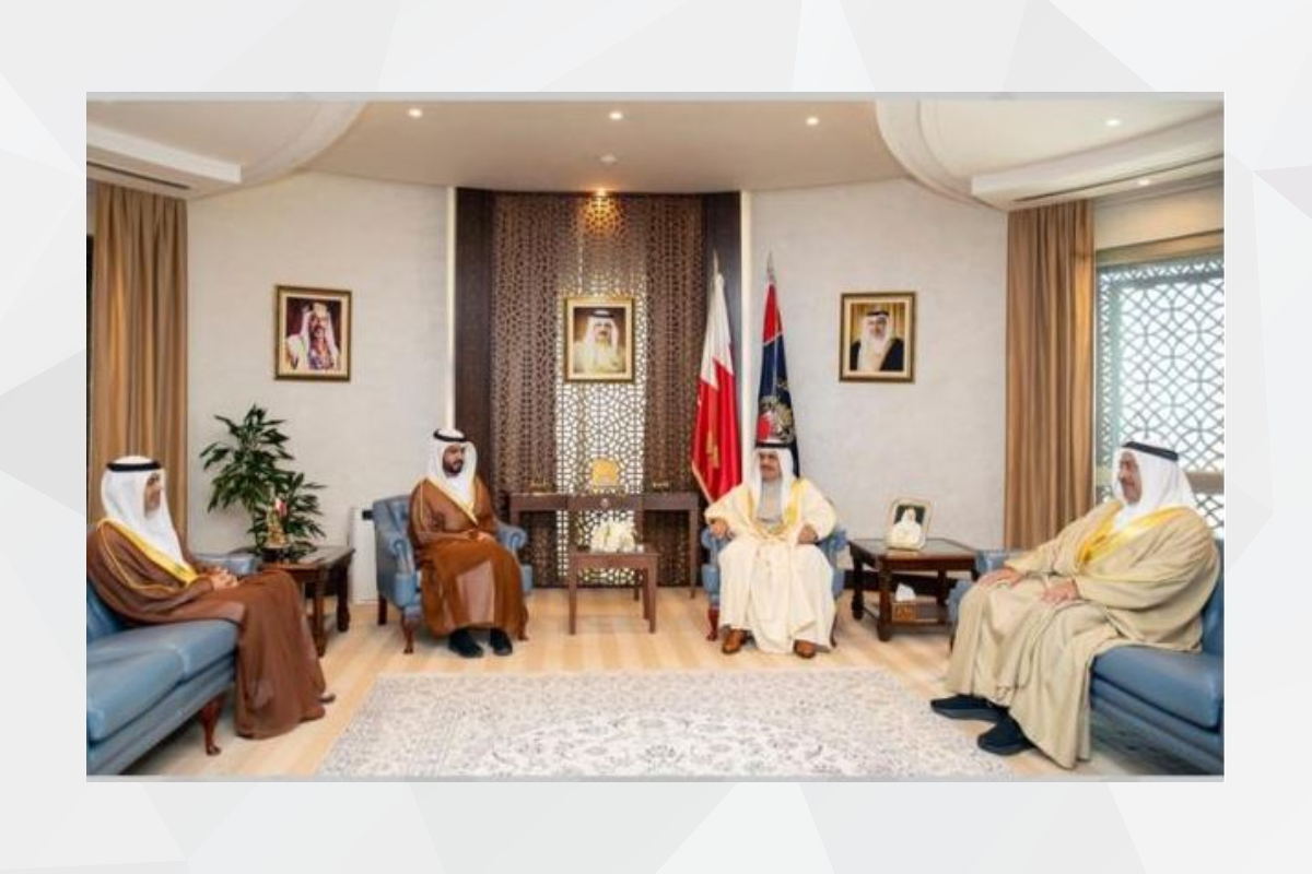 استقبل الفريق أول معالي الشيخ راشد بن عبدالله آل خليفة وزير الداخلية، الثلاثاء 5 مارس 2024، سعادة السيد فهد محمد سالم كردوس العامري سفير دولة الإمارات العربية المتحدة لدى مملكة البحرين، بمناسبة تعيينه، وذلك بحضور معالي الشيخ ناصر بن عبدالرحمن آل خليفة وكيل وزارة الداخلية.

