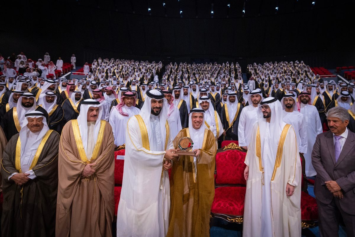 أقامت مؤسسة خليفة بن زايد آل نهيان للأعمال الإنسانية يوم الاثنين الموافق 5/6/2023 حفل الزواج الجماعي الـ11 في مملكة البحرين برعاية سمو الشيخ ناصر بن حمد آل خليفة ممثل جلالة الملك للأعمال الإنسانية وشؤون الشباب، رئيس مجلس أمناء المؤسسة الملكية للأعمال الإنسانية في مملكة البحرين.
