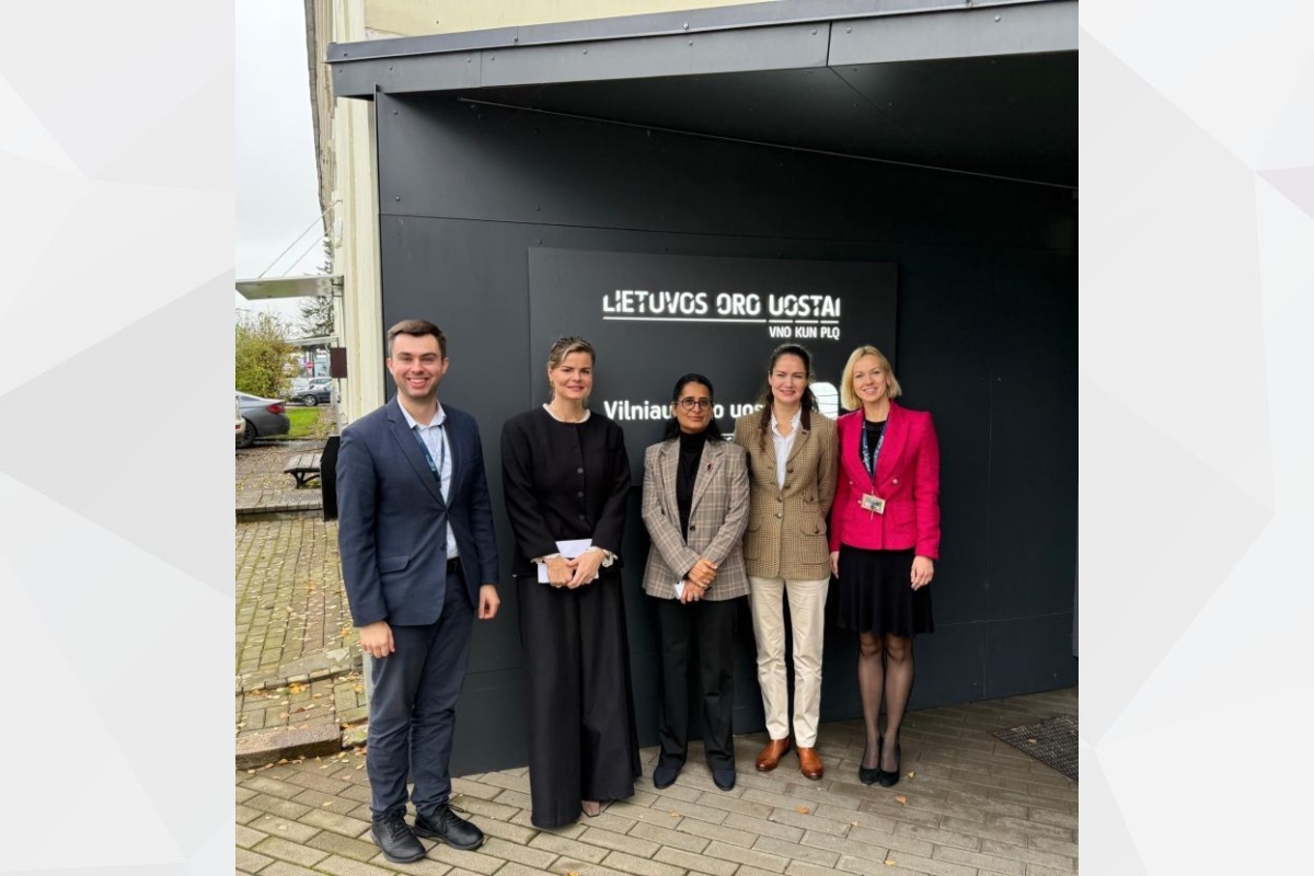 Her Excellency Noora Juma met with Rūta Sinkevičiūtė of Lithuanian Airports.

