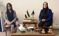  استقبلت القائم بالأعمال بالإنابة موزة الحوسني السيدة لمياء رباح رئيسة المركز الجزائري للاستثمار والتجارة الدولية، حيث تم مناقشة بل التعاون المستقبلية بين الجانبين. 