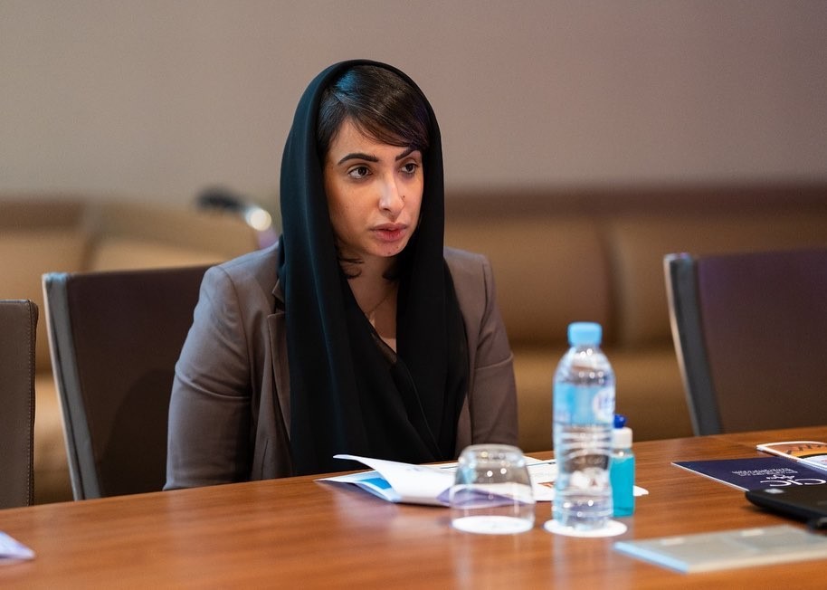 أقامت السكرتير الاول موزة الحوسني طاولة مستديرة حول فرص الاستثمار بدولة الإمارات وجهود دولة الإمارات في تعزيز الاقتصاد الإبداعي وسبل التعاون المشترك بين البلدين ، وذلك بحضور عددًا من المسؤولين وممثلي من الشركات الشركات الإماراتية والجزائرية الإماراتية 