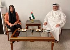   استقبلت السكرتير الأول موزة الحوسني المستشار نواف بهلول بسفارة البحرين بالجزائر، بمقر السفارة بالعاصمة الجزائرية، حيث تبادل الطرفان عددا من المواضيع ذات الاهتمام.