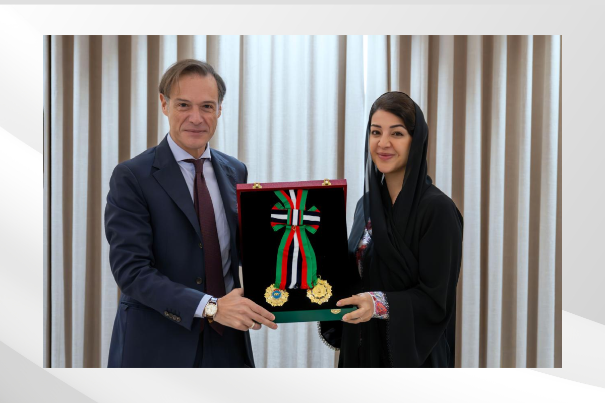 منح صاحب السمو الشيخ محمد بن زايد آل نهيان رئيس الدولة،