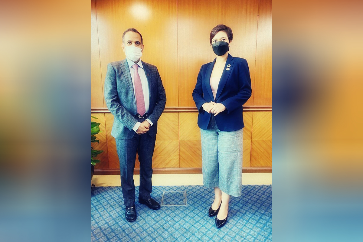 التقى سفير الدولة لدى ماليزيا سعادة خالد غانم الغيث بوكيل وزارة الخارجية الماليزية للشئون المتعددة الأطراف (قطاع الاقتصاد والبيئة)