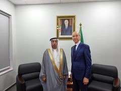 التقى سعادة السفير يوسف سباع آل علي، بمعالي حسين شرحبيل، وزير الرقمنة والاحصائيات بمقر الوزارة، حيث تبادل الطرفـان سبل تعزيز التعاون بين البلدين الشقيقين 