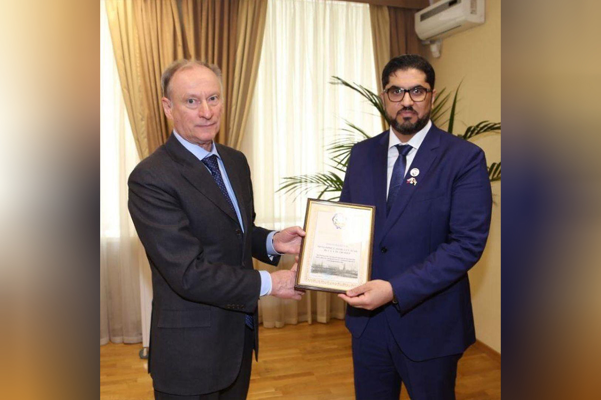 The UAE Ambassador in Moscow was awarded a certificate of appreciation from the Russian Security Council, Nikolai Patrushev in honor of his efforts that contributed to strengthening the close Emirati-Russian friendship.