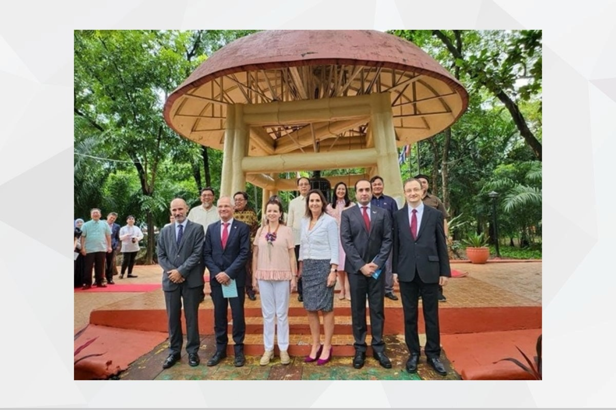 H.E.Mohamed Alqattam Alzaabi, UAE Ambassador in Manila, attended the Peace Bell ringing ceremony,