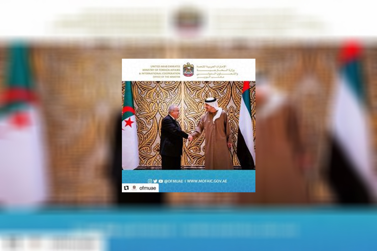 استقبل صاحب السمو الشيخ عبد الله بن زايد آل نهيان معالي رمطان لعمامرة وزير خارجية الجزائر، حيث جرى خلال اللقاء الذي عقد في قصر الامارات بأبوظبي – بحث العلاقات الأخوية والتعاون المشترك بين دولة الامارات وجمهورية الجزائر وسبل تعزيزها وتنميتها في مختلف المجالات بما يحقق المصالح المشتركة للبلدين الشقيقين و شعبيهما.