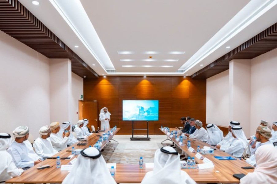 ‎استضافت السفارة لقاءً تعريفياً ضم عدداً من المسؤولين من دولة الإمارات ونظرائهم من سلطنة عمان الشقيقة، بالإضافة لمجموعة المديرين التنفيذيين لعدد من الشركات الإماراتية في سلطنة عمان، وناقش اللقاء تعزيز التعاون الاستثماري بين البلدين، واستعراض الفرص الاستثمارية المتاحة في الدولتين