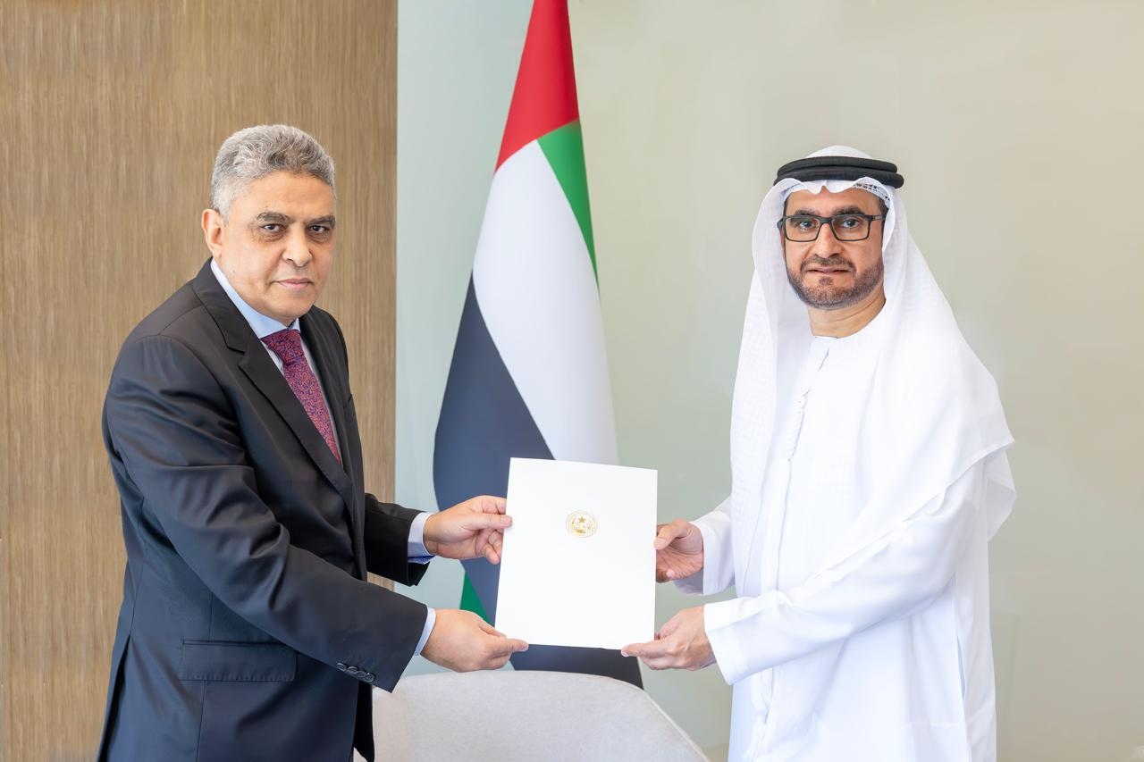 H.E. Omar Obaid Alhesan Alshamsi, Undersecretary of the Ministry of Foreign Affairs, received a copy of the credentials H.E. Abdallahi Bah Nagi Kebd, Ambassador Extraordinary and Plenipotentiary of the Islamic Republic of Mauritania to the UAE.
