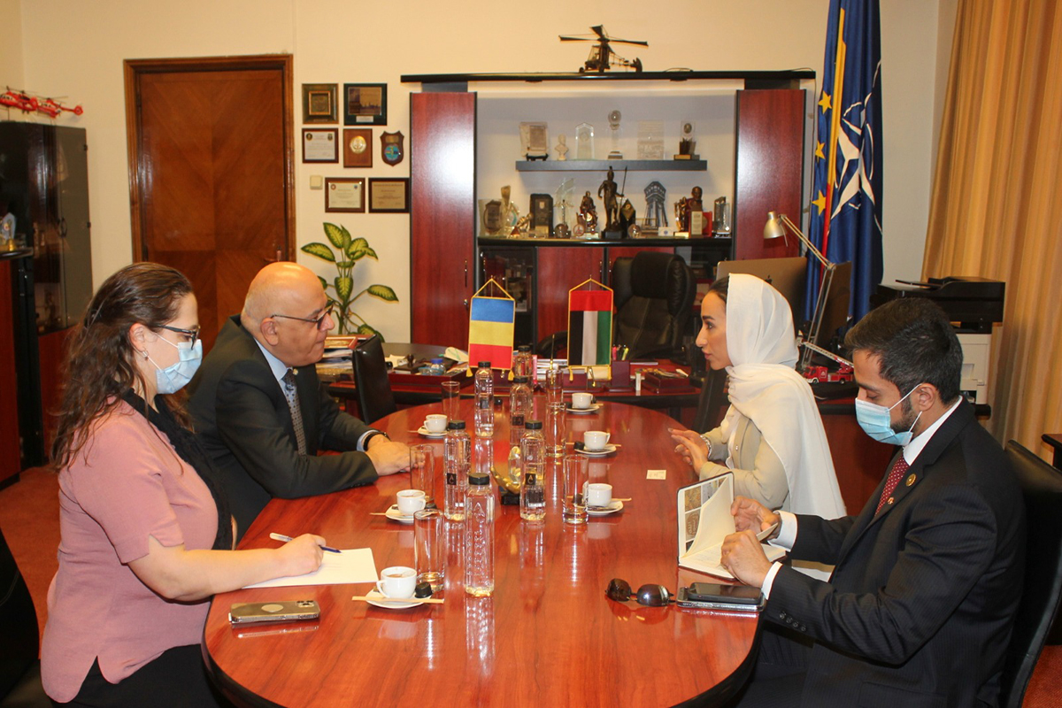 În contextul întrevederii, cele două părți au analizat modalități de cooperare între Emiratele Arabe Unite și România, în ceea ce privește acordarea de sprijin și ajutor umanitar României, în contextul consecințelor crizei ucrainene.