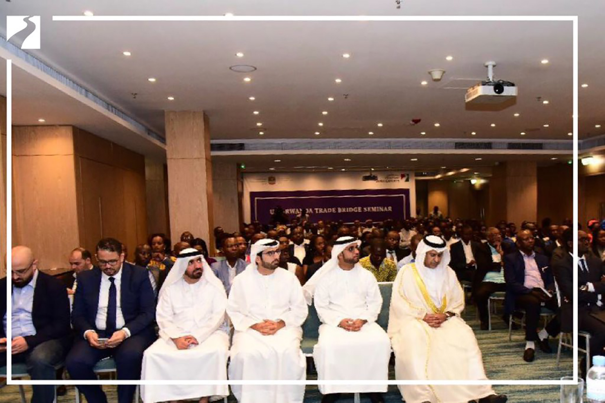 شاركت دولة الامارات العربية المتحدة في القمة الدولية للشرطة 2021 والتي عقدت في سيؤول خلال الفترة من 20 إلى 23 أكتوبر 2021، متمثلة بسعادة اللواء الدكتور أحمد ناصر الريسي مفتش عام وزارة الداخلية، و حضور سعادة عبدالله سيف النعيمي سفير الدولة لدى سيؤول 