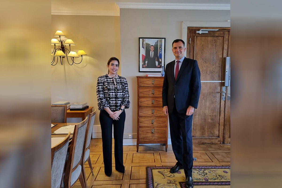 S.E.Christophe Farnaud, Directeur d'Afrique du Nord et du Moyen-Orient au Ministère de l'Europe et des Affaires étrangères a reçu S.E.Hend Al-Otaiba, Ambassadrice des EAU à Paris. La rencontre a porté sur les relations bilatérales entre les deux pays dans différents domaines.