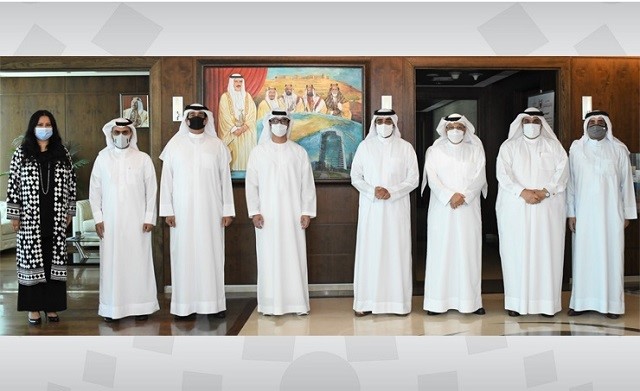 استقبل معالي الشيخ محمد بن خليفة آل خليفة وزير النفط، بمكتبه يوم الاحد الموافق 8 /8/ 2021م سعادة الشيخ سلطان بن حمدان بن زايد آل نهيان، سفير دولة الإمارات العربية المتحدة لدى مملكة البحرين