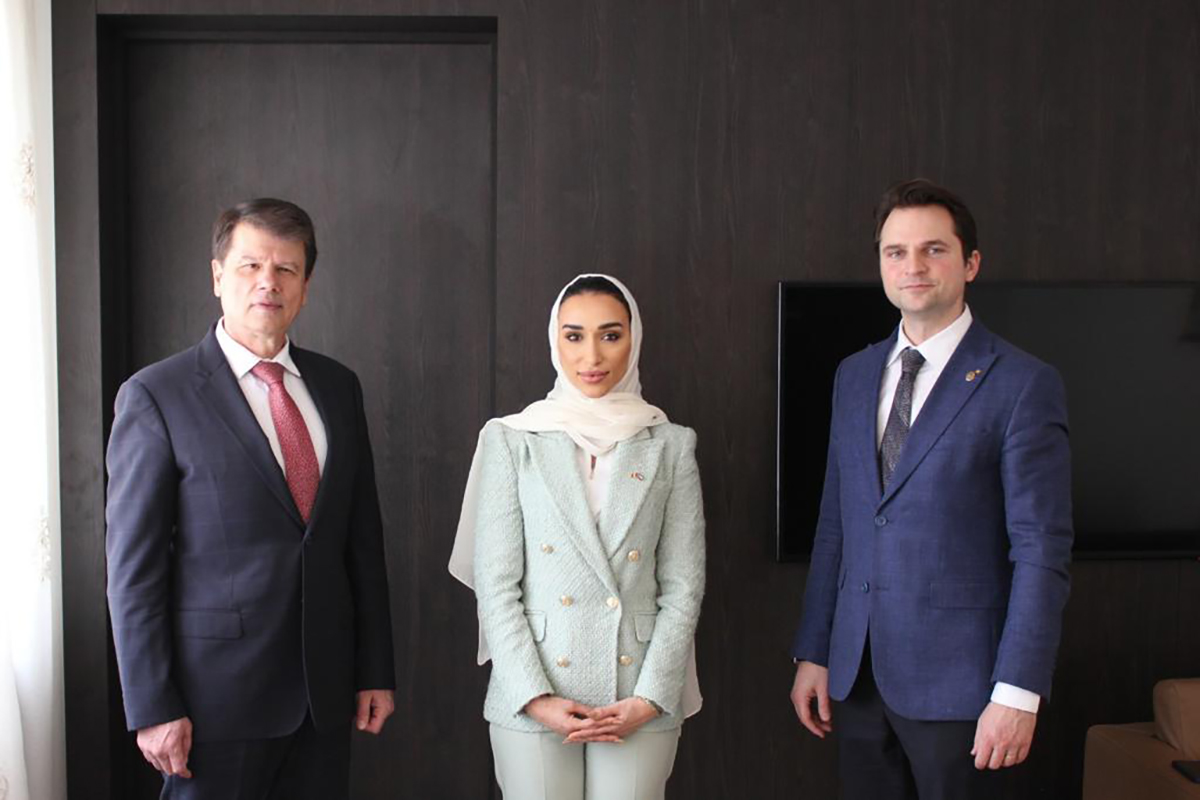 La 3 martie 2022, ingr. Mahrah Ali Al-Shaya / însărcinat cu afaceri a.i. în cadrul Ambasadei Emiratelor Arabe Unite în România, la București a avut o întrevedere cu E.S. domnul Sebastian Burduja – Vicepreședinte al Comisiei pentru Finanțe