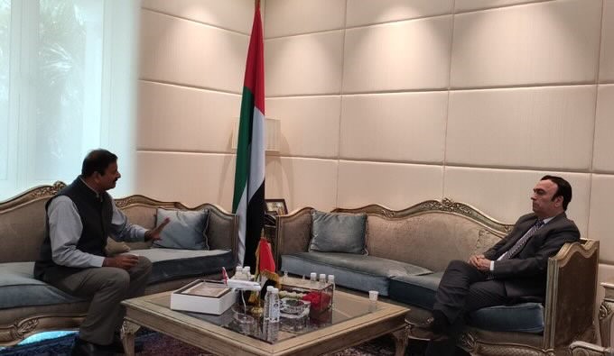 التقى سعادة الدكتور أحمد البنا مع السيد راجان تاكور وكيل دائرة الصناعة والتجارة في حكومة جامو وكشمير، حيث تم مناقشة الاستثمارات المقترحة من دولة الإمارات في جامو وكشمير
