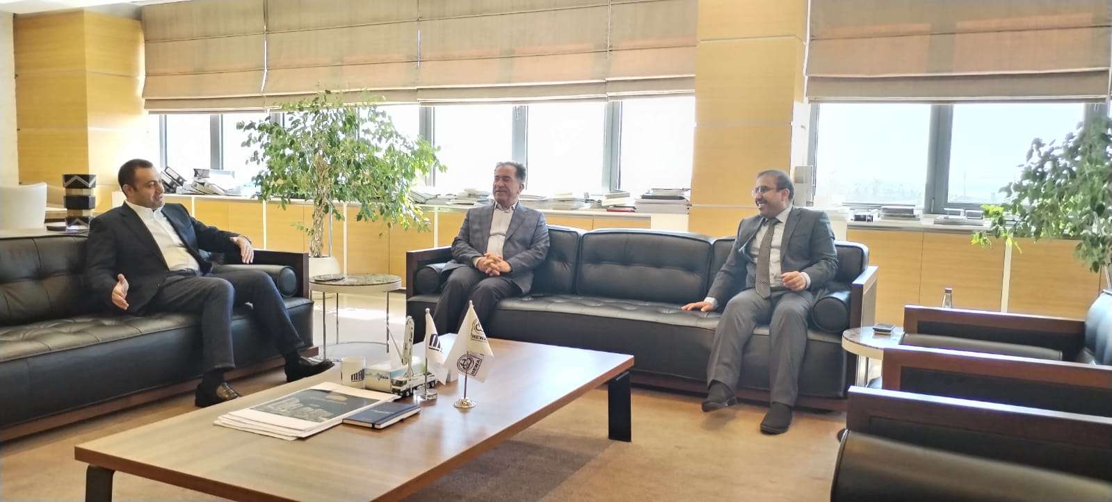 His Excellency Ahmed Al Dhaheri, Consul General of the UAE to the Kurdistan Region of Iraq, visited Hewa Group investment companies operating in the Kurdistan Region, and was received by Mr. Haji Ahmed Majdi and Abdullah Kurdi. He discussed with them the group's current projects and means of cooperation with Emirati companies.