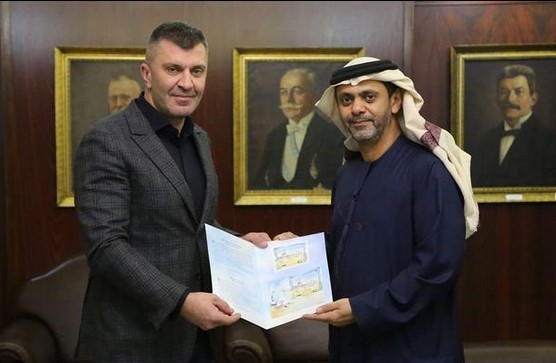 H.E. Mubarak Saeed Al Dhaheri, Ambassador of the United Arab Emirates in Belgrade, met with Mr.Zoran Djordjevic, Acting Director of the Post of Serbia, with whom he discussed the relations between the two countries. On the occasion of marking 50 years of intensive and friendly relations between Serbia and the UAE, the Post of Serbia issued a commemorative stamp edition entitled „Serbia-United Arab Emirates - 50 Years of Friendship
