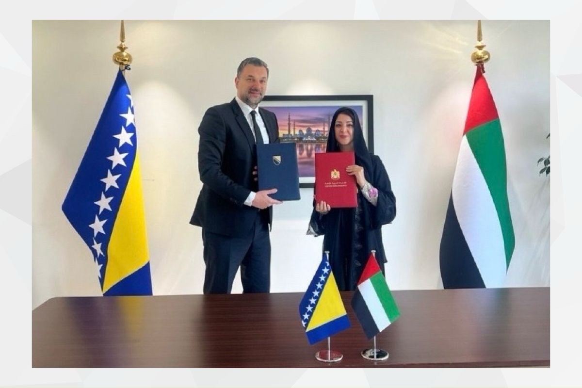 وقعت دولة الإمارات العربية المتحدة ودولة البوسنة والهرسك مذكرة تفاهم بشأن الإعفاء من التأشيرة بتاريخ 6 نوفمبر 2023، والتي تشكل خطوة مهمة نحو توطيد العلاقات الثنائية وتسهيل وتشجيع السفر وتعزيز التجارة البينية والعلاقات بين شعبي البلدين.
