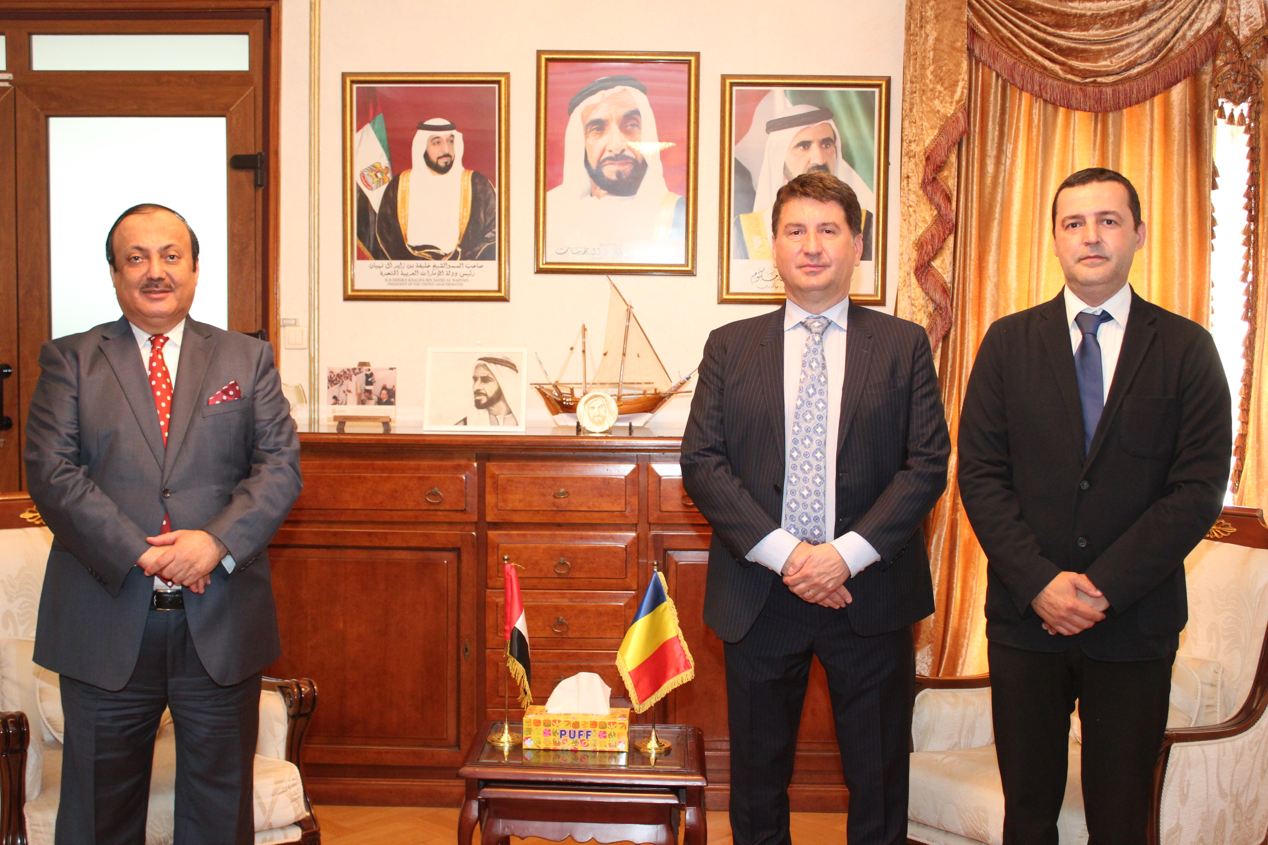 Excelența Sa Dr. Ahmed Abdullah bin Saeed Al Matrooshi - Ambasadorul Emiratelor Arabe Unite în România, s-a întâlnit cu domnul Eliodor Apostolescu - Directorul General al companiei românești „Phoenixy”