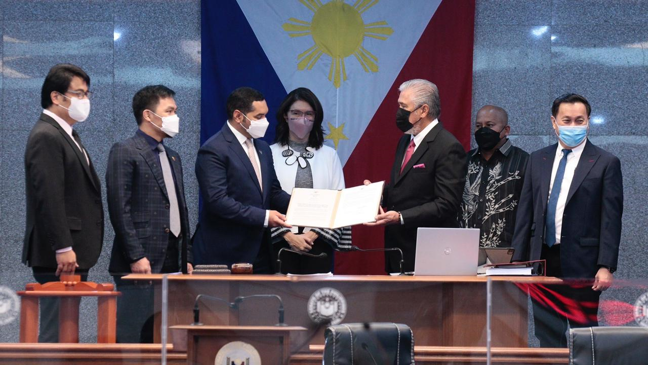 The approval of the Philippine Senate of a draft resolution of appreciation and gratitude of the efforts of His Highness Sheikh Mohammed bin Zayed Al Nahyan - Crown Prince of Abu Dhabi and Deputy Supreme Commander of the Armed of UAE. 