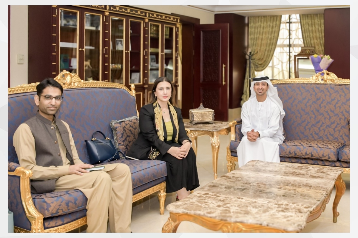 التقى سعادة أحمد الهاملي سفير دولة الإمارات لدى تركمانستان مع سعادة فريال ليغاري سفيرة باكستان لدى تركمانستان، وخلال اللقاء تبادل السفيران وجهات النظر حول القضايا ذات الاهتمام المشترك.