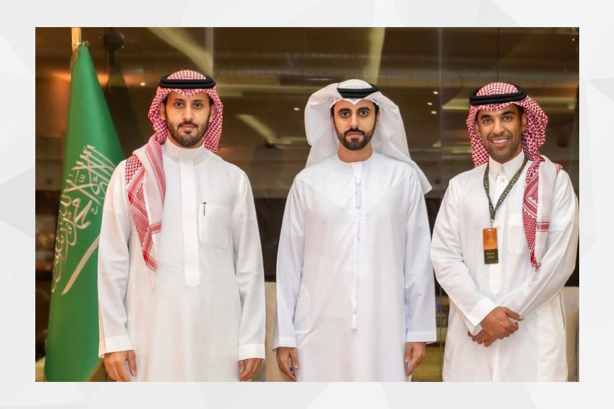 التقى السيد محمد القحطاني رئيس قسم الشؤون التجارية بسفارة دولة الإمارات في الرياض، مع السيد عبدالله اليحيى مدير مكتب العلاقات الدولية بالمركز الوطني للنخيل والتمور حيث تم بحث سبل تعزيز التعاون الثنائي بين الشركات المعنية بالقطاع في البلدين الشقيقين. 
 