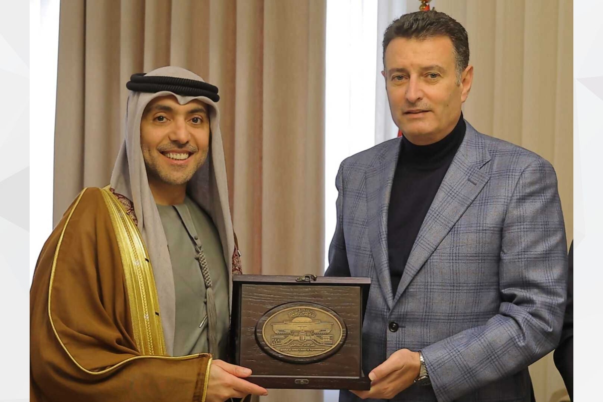 التقى المستشار حمد المطروشي، القائم بأعمال سفارة الدولة في عمّان، سعادة أحمد الصفدي رئيس مجلس النواب الأردني في مكتبه بدار مجلس النواب، وجرى بحث آفاق التعاون الثنائي في المجالات البرلمانية والمسائل ذات الاهتمام المشترك. 