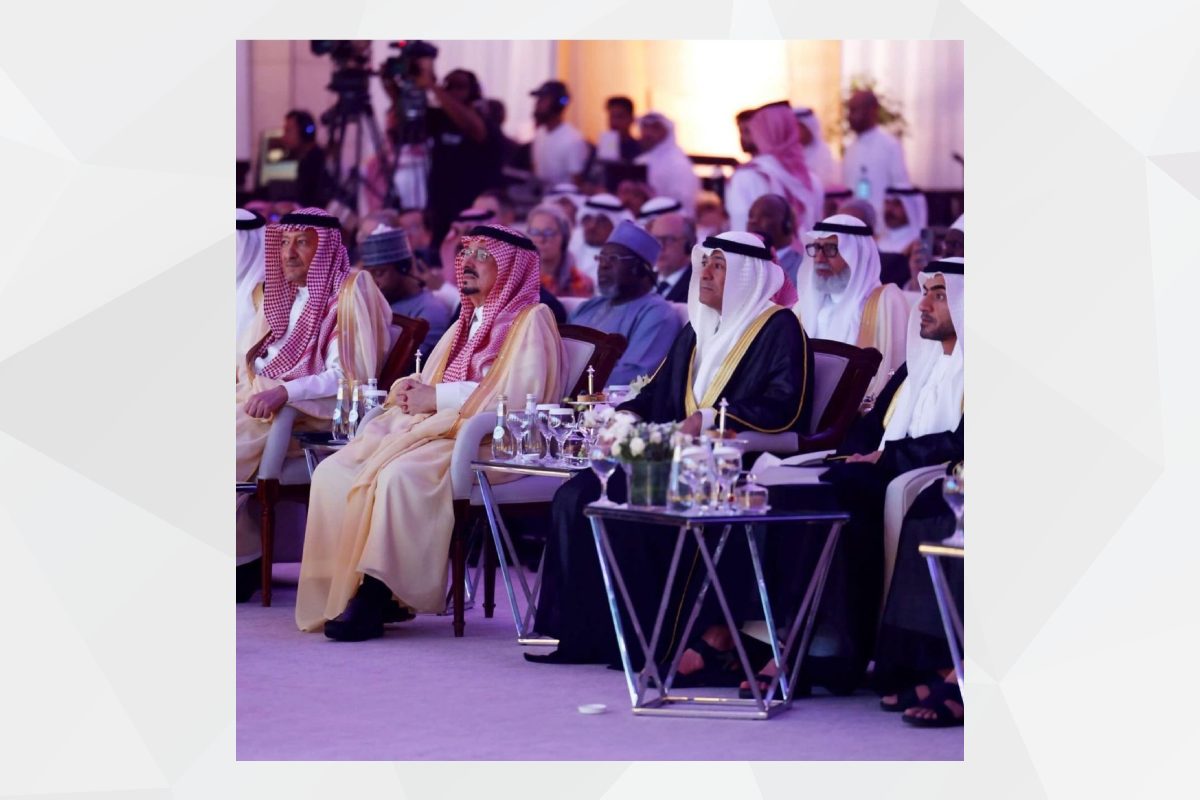 برعاية أمير منطقة الرياض، حضر سعادة الشيخ نهيان بن سيف آل نهيان سفير الدولة لدى الرياض الذكرى ال 43 لتأسيس مجلس التعاون الخليجي.