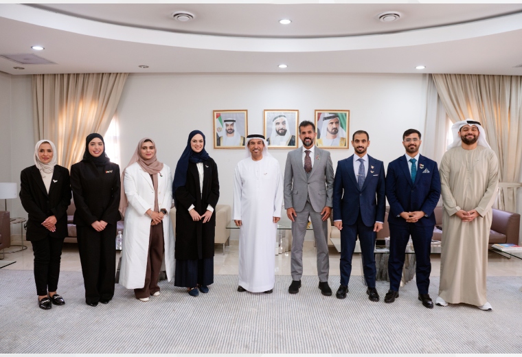 شارك وفد شباب العشرين لدولة الإمارات في مسار مشاركة الشباب لمجموعة العشرين، الذي عُقد في جوهانسبرغ خلال الفترة من 18 إلى 22 أغسطس 2025، حيث ساهم في النقاشات العالمية حول الابتكار والاستدامة ودور الشباب في القيادة.