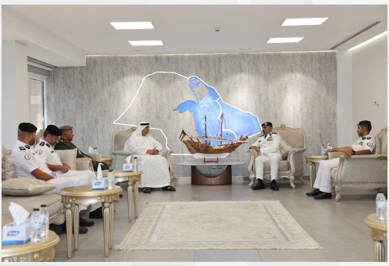 H.E. Dr. Matar Hamed Al Neyadi, Ambassador of the United Arab Emirates to the State of Kuwait, met with Brigadier General Sheikh Mubarak Ali Al-Yousef Al-Sabah, Director General of the General Administration of the Coast Guard.
