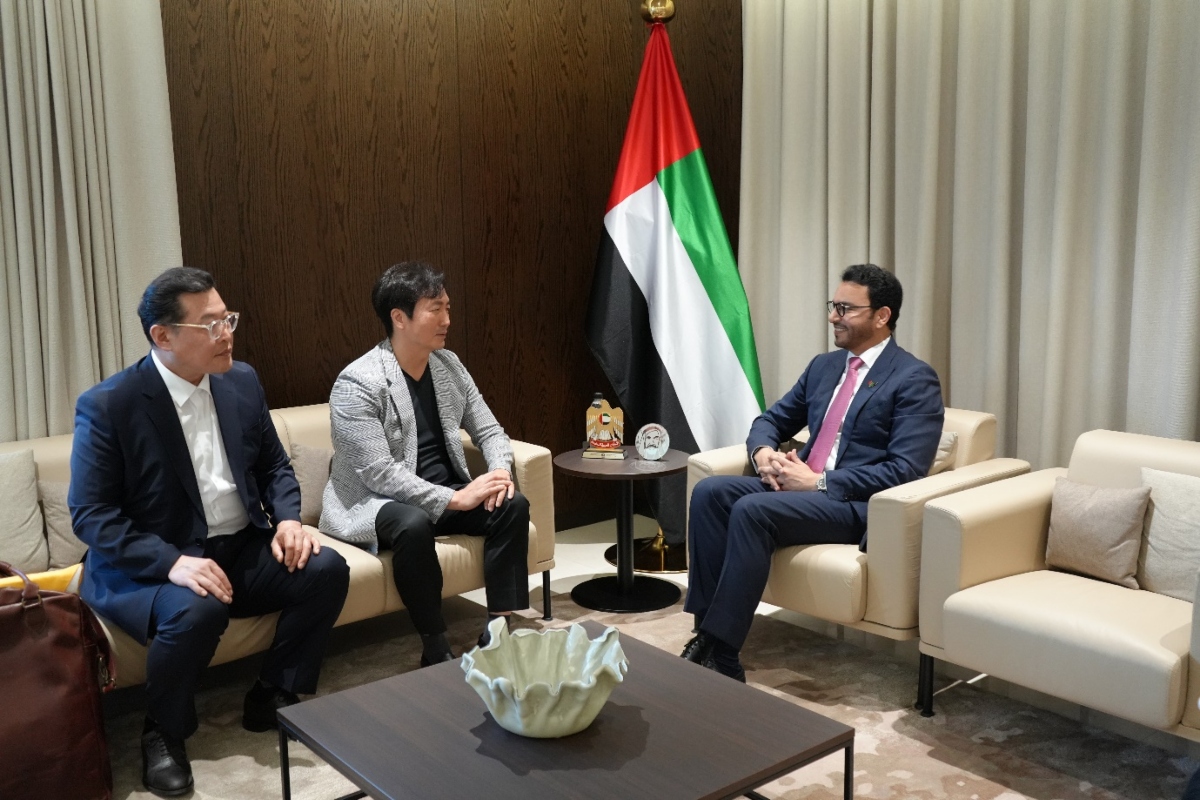 압둘라 사이프 알 누아이미 주한 아랍에미리트 대사는 주한 UAE 대사관에서 김윤태 한국다문화박물관장을 면담했습니다. 이번 면담에서는 문화 교류와 상호 이해 증진 방안에 대해 논의하고, 관련 협력 가능성에 대해 의견을 교환했습니다.

