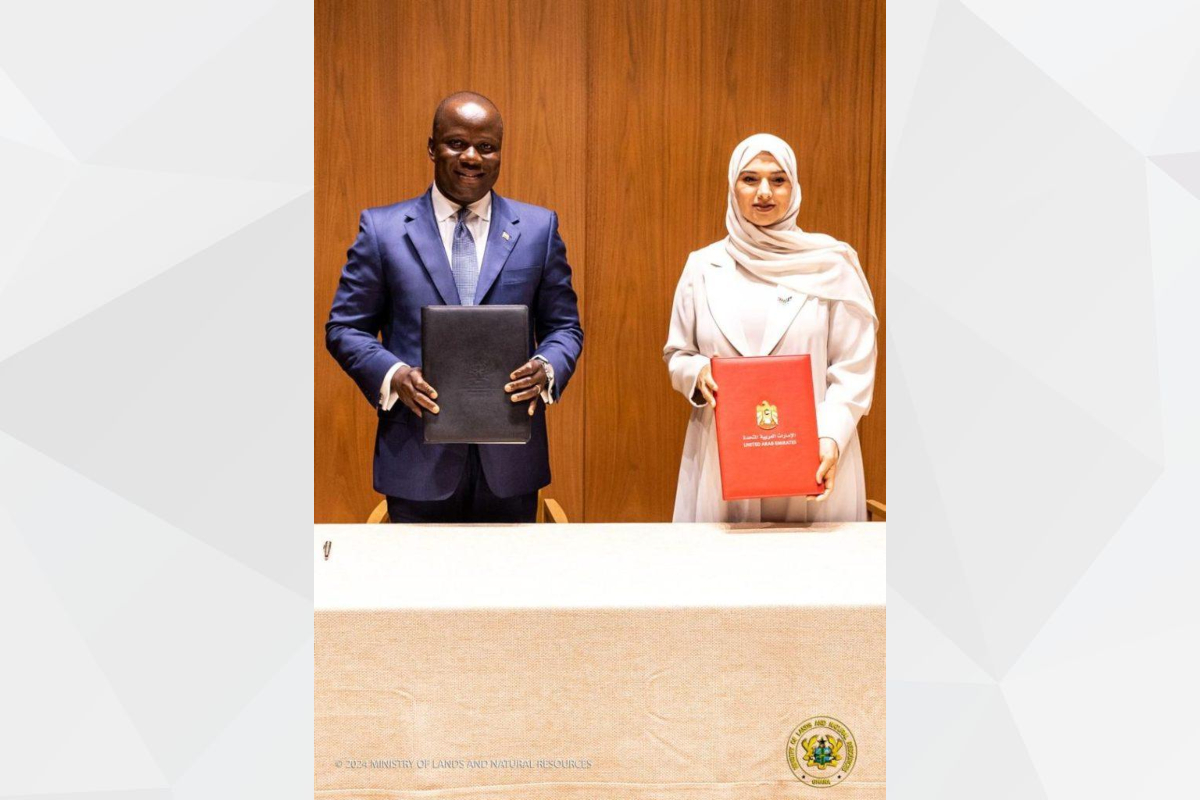 وقّعت وزارة الأراضي والموارد الطبيعية، نيابةً عن هيئة الغابات في جمهورية غانا، خطاب نوايا مع حكومة دولة الإمارات العربية المتحدة لتقديم منحة قدرها ثلاثون مليون دولار أمريكي (30 مليون دولار أمريكي) لتوفير دعم إضافي/بديل لسبل العيش في مجتمعات المناطق الحرجية، كحافز لها على الانخراط في تعزيز حماية الغابات واستعادتها وإعادة تشجيرها.
